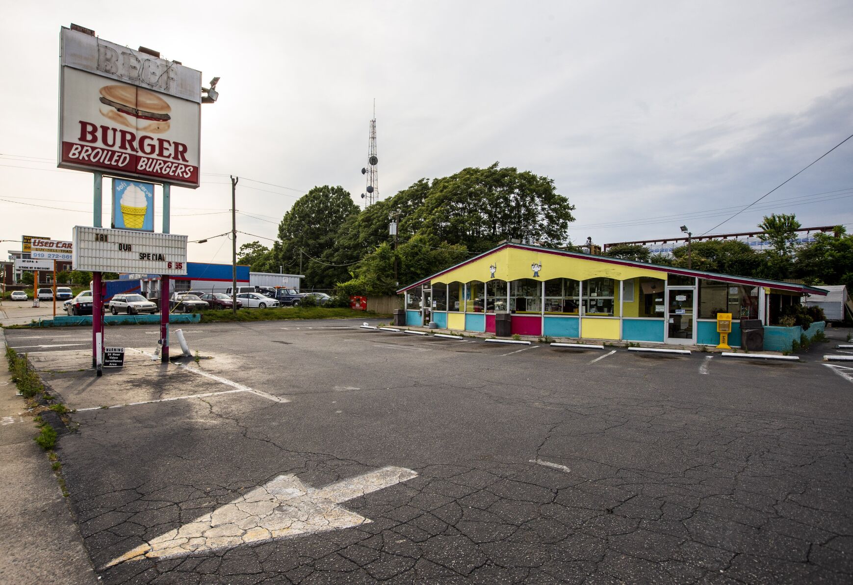 Beef Burger closing